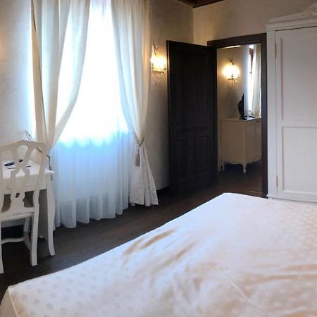 Relais Mondotella Pozzolengo Luaran gambar