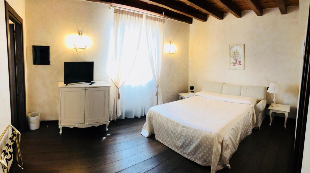 Relais Mondotella Pozzolengo Luaran gambar