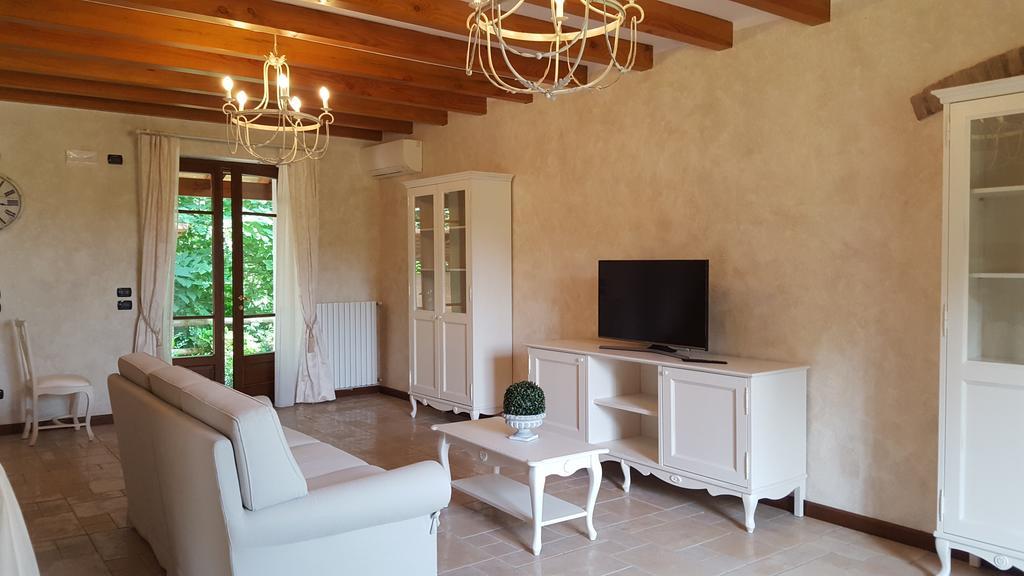 Relais Mondotella Pozzolengo Luaran gambar