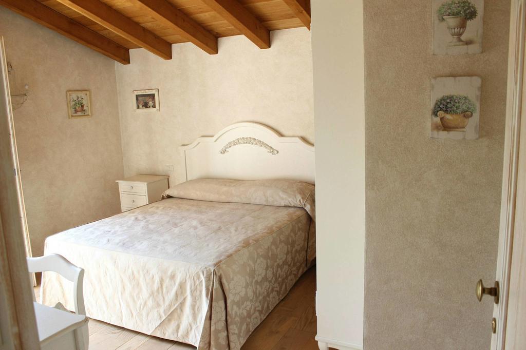 Relais Mondotella Pozzolengo Luaran gambar