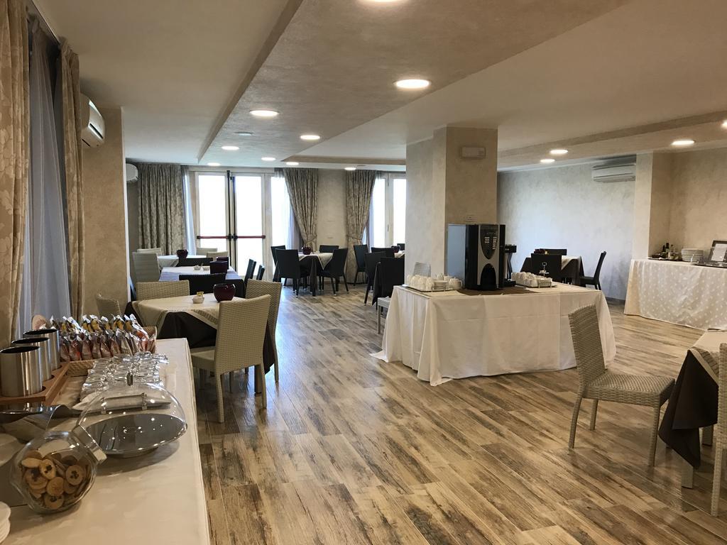 Relais Mondotella Pozzolengo Luaran gambar
